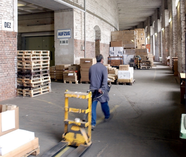 Quelle-Lager2.Dokuzentrum Lager der Firma Quelle, 2005, © Dokumentationszentrum Reichsparteitagsgelände